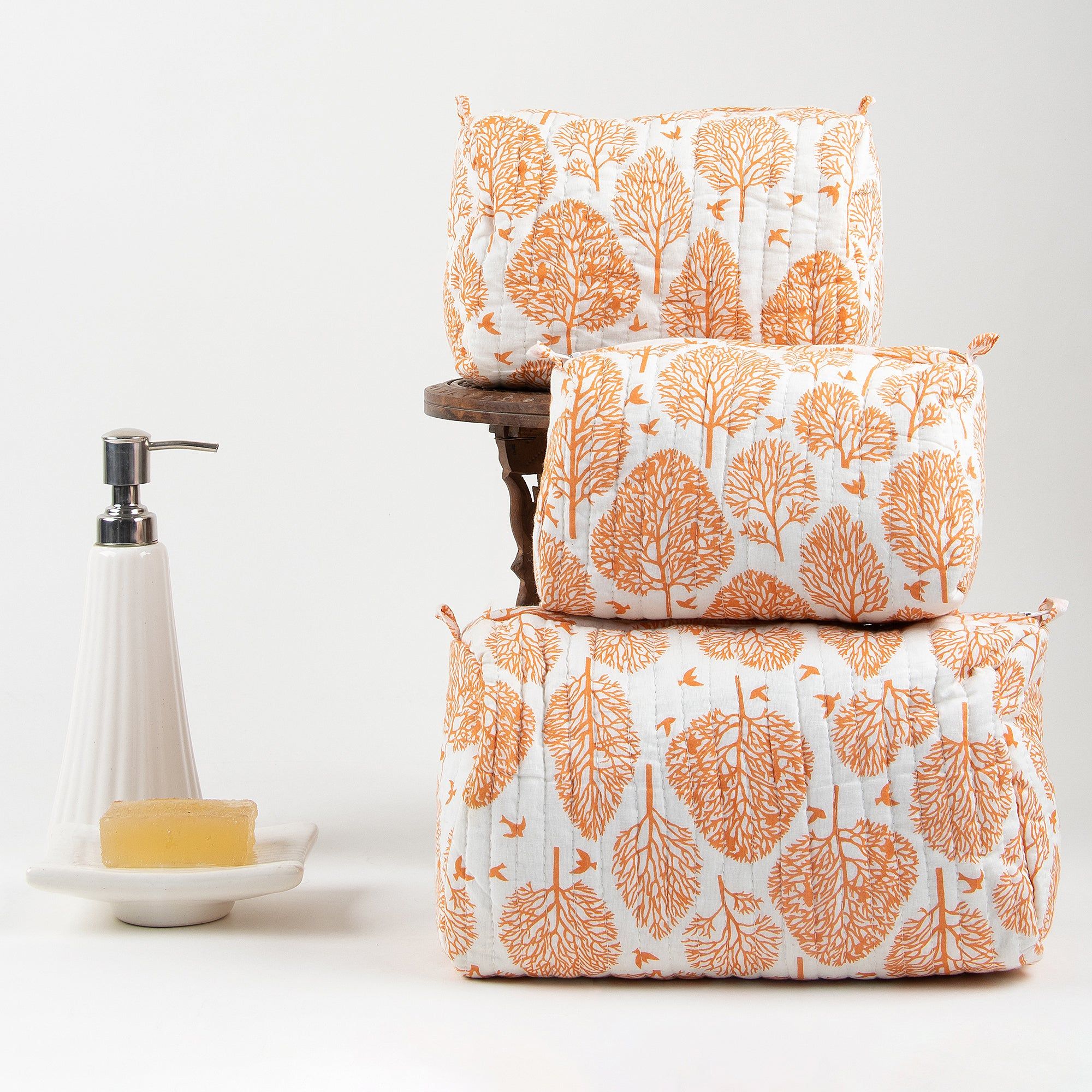 Best Women Beautiful Bathroom Kit Bag